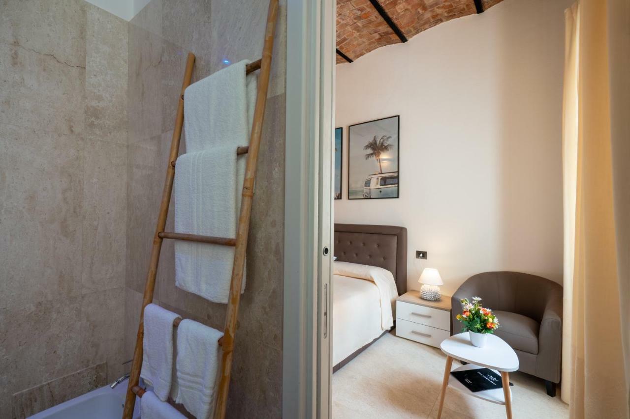 Corso Umberto Rooms Olbia Ngoại thất bức ảnh
